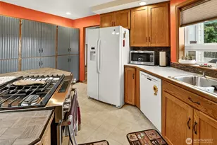 20070 Park Ridge Ln, Sedro Woolley, WA 98284 - Photo 8