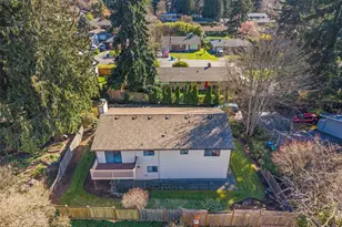 12213 Densmore Ave N, Seattle, WA 98133 - Photo 24