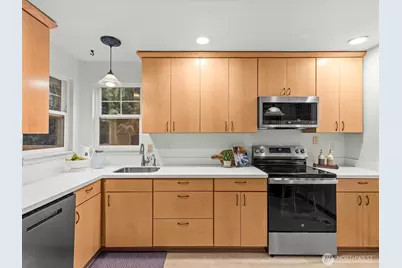 4227 Stonebridge Way, Lynnwood, WA 98037 - Photo 10