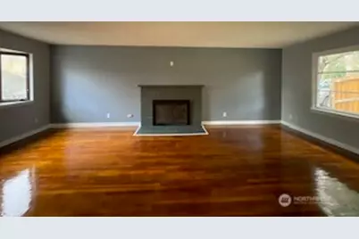 6221 S 129th Street, Seattle, WA 98178 - Photo 2