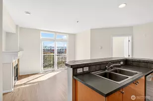 18 Dravus St, Seattle, WA 98109 - Photo 10
