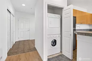 18 Dravus St, Seattle, WA 98109 - Photo 16