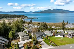 4612 Cypress Dr, Anacortes, WA 98221 - Photo 2