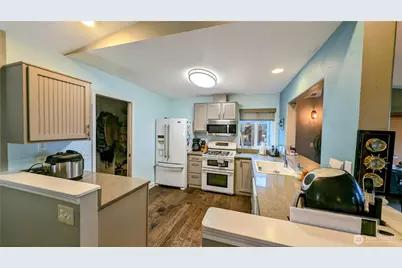 32805 J Place, Ocean Park, WA 98640 - Photo 14