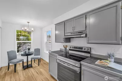 5736 S 238th Court #E1, Kent, WA 98032 - Photo 8