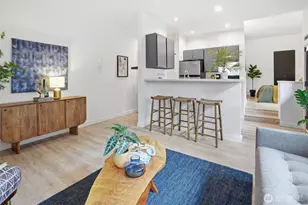 4530 Meridian Ave N, Seattle, WA 98103 - Photo 8