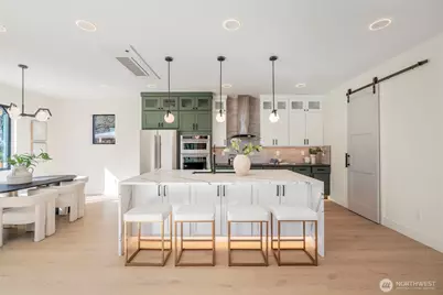 11279 59th Avenue S, Seattle, WA 98178 - Photo 12