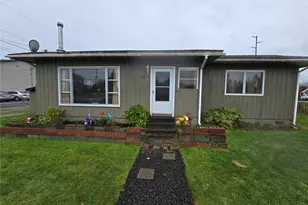 117 J St, Cosmopolis, WA 98537 - Photo 2
