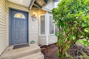 10205 61st Ave NE, Marysville, WA 98270 - Photo 2