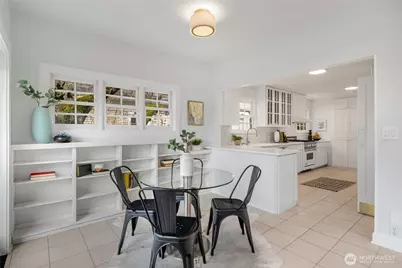 1807 Federal Avenue E, Seattle, WA 98102 - Photo 14