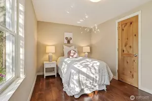 11545 34th Ave NE, Seattle, WA 98125 - Photo 14