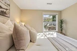 11545 34th Ave NE, Seattle, WA 98125 - Photo 12