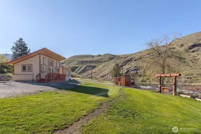 540 Highway 153, Pateros, WA 98846 - Photo 20