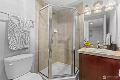 930 N 96th Street, Seattle, WA 98103 - Photo 18