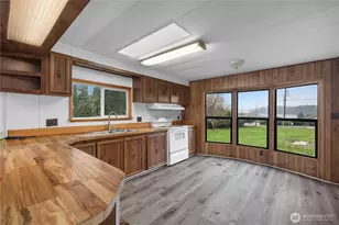 9823 Whitecap Dr NW, Olympia, WA 98502 - Photo 12