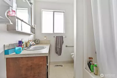 3340 Cherrywood Avenue, Bellingham, WA 98225 - Photo 6