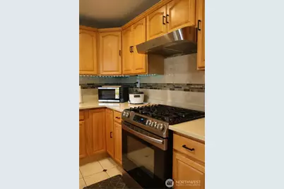 16864 122nd Avenue SE, Renton, WA 98058 - Photo 10