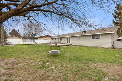 915 E Elsinore Street, Othello, WA 99344 - Photo 26