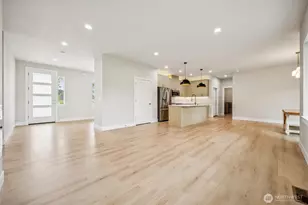 937 Edinburgh Ct, Kelso, WA 98626 - Photo 8