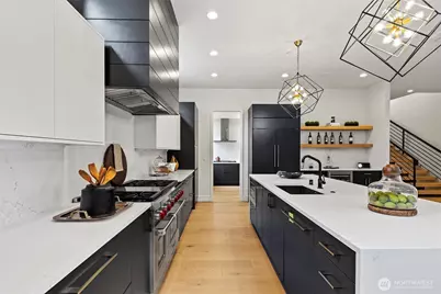 4605 108th Avenue NE, Kirkland, WA 98033 - Photo 10