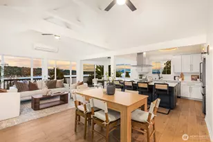 11753 Lakeside Ave NE, Seattle, WA 98125 - Photo 2