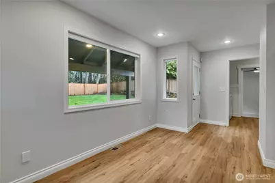 25608 Cumberland Way, Black Diamond, WA 98010 - Photo 16