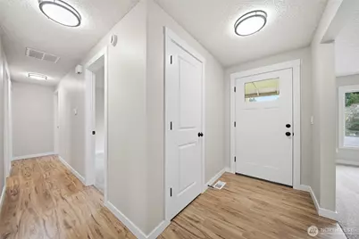 8710 NE 29th Ave, Vancouver, WA 98665 - Photo 4