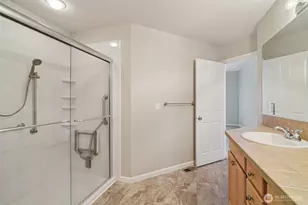 5909 Panorama Dr SE, Auburn, WA 98092 - Photo 16