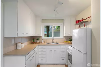 2223 S 124th Street, Burien, WA 98168 - Photo 34