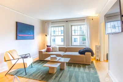 5810 NE Cowen Place #305, Seattle, WA 98105 - Photo 4