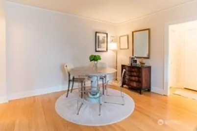 5810 NE Cowen Place #305, Seattle, WA 98105 - Photo 6