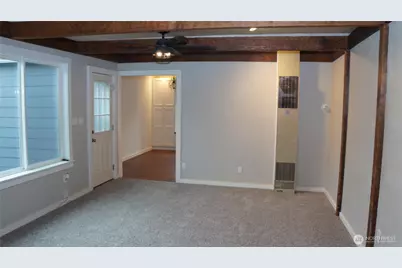 1966 Wilson Ave., Enumclaw, WA 98022 - Photo 4