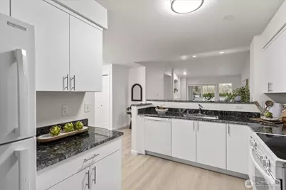 2009 196th Street SE #E303, Bothell, WA 98012 - Photo 14