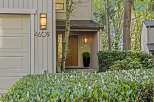 4609 102nd Ln NE, Kirkland, WA 98033 - Photo 2