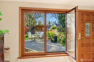 12715 Palatine Ave N, Seattle, WA 98133 - Photo 32