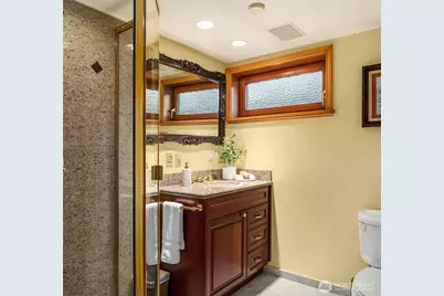 12715 Palatine Avenue N, Seattle, WA 98133 - Photo 30