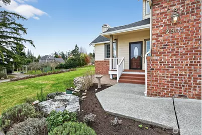 2301 23rd Street, Anacortes, WA 98221 - Photo 2