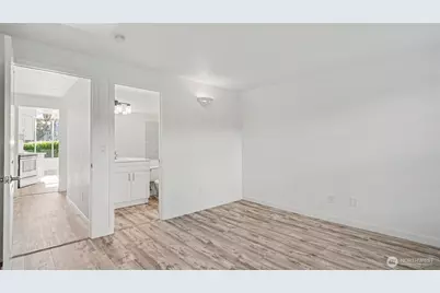 16419 Spruce Way #D1, Lynnwood, WA 98037 - Photo 10