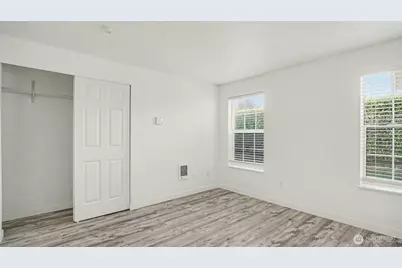 16419 Spruce Way #D1, Lynnwood, WA 98037 - Photo 14