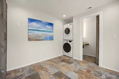 1090 Grow Avenue NW, Bainbridge Island, WA 98110 - Photo 18