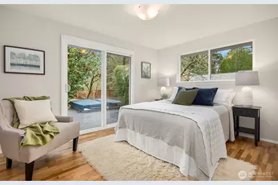 1090 Grow Avenue NW, Bainbridge Island, WA 98110 - Photo 20