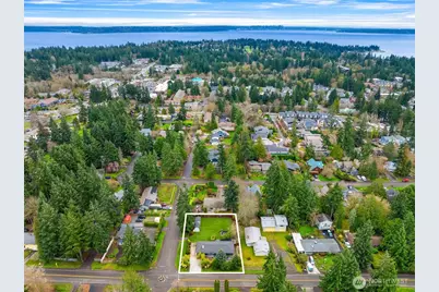 1090 Grow Avenue NW, Bainbridge Island, WA 98110 - Photo 36