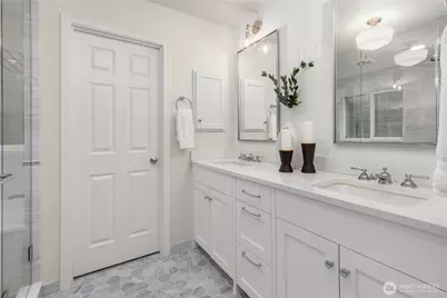 8841 SE 37th Street, Mercer Island, WA 98040 - Photo 22