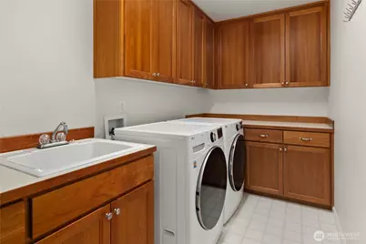 8841 SE 37th Street, Mercer Island, WA 98040 - Photo 28