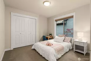 25812 SE 28th Pl, Sammamish, WA 98075 - Photo 18