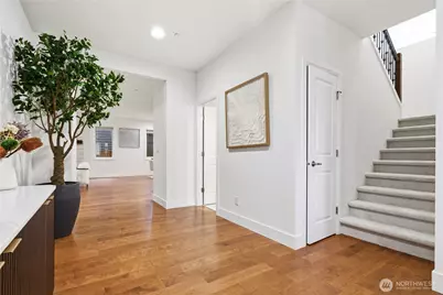 8415 NE 151st Place, Kenmore, WA 98028 - Photo 2