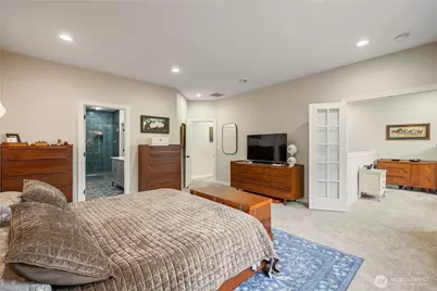 250 W St James Place, Longview, WA 98632 - Photo 22