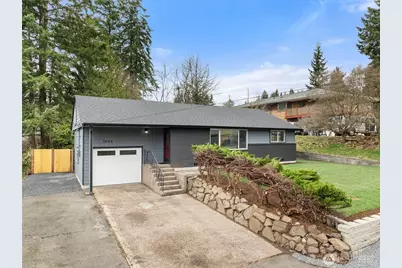 7406 Wetmore Avenue SW, Everett, WA 98203 - Photo 2