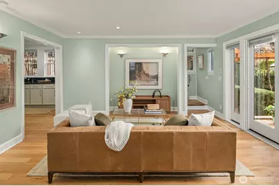 2307 Broadway E, Seattle, WA 98102 - Photo 30