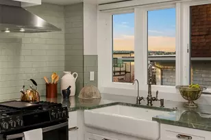 2307 Broadway E, Seattle, WA 98102 - Photo 14